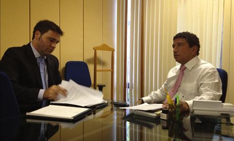 Filipe Coelho with Senator Magno Malta in Brazil meeting to discuss Pastor Youcef Nadarkhani.